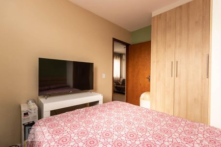 Quarto 1 de apartamento para alugar com 2 quartos, 45m² em Vila Santa Teresinha, São Paulo