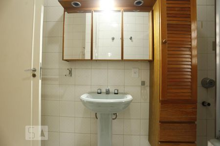 Apartamento à venda com 200m², 3 quartos e sem vagaBanheiro 2