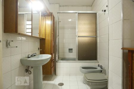 Apartamento à venda com 200m², 3 quartos e sem vagaBanheiro 1