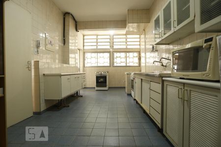Apartamento à venda com 200m², 3 quartos e sem vagaBanheiro 2