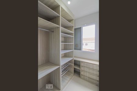 Apartamento à venda com 76m², 2 quartos e 2 vagasCloset da Suíte 