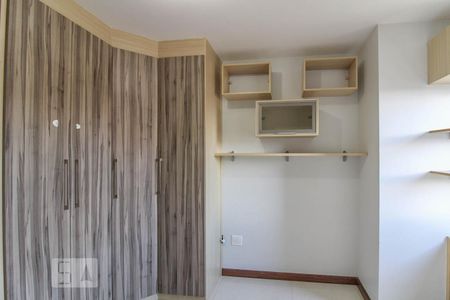 Apartamento à venda com 76m², 2 quartos e 2 vagasQuarto 2