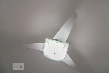 Apartamento à venda com 76m², 2 quartos e 2 vagasDetalhe - Suíte 