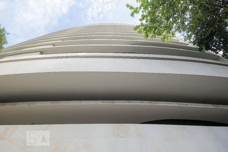 Apartamento à venda com 300m², 4 quartos e 1 vagaFachada