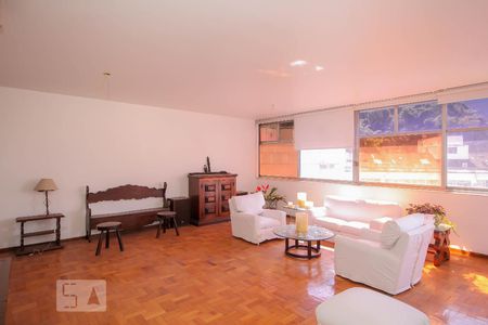Sala  de apartamento à venda com 4 quartos, 300m² em Copacabana, Rio de Janeiro