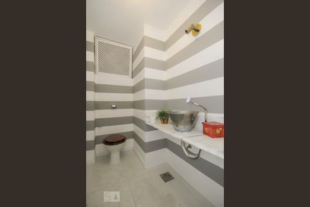 Apartamento à venda com 300m², 4 quartos e 1 vagaLavabo