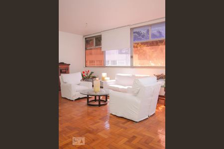 Apartamento à venda com 300m², 4 quartos e 1 vagaSala 