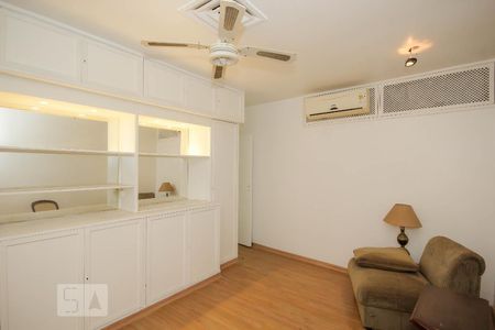 Apartamento à venda com 300m², 4 quartos e 1 vagaSala de Estar