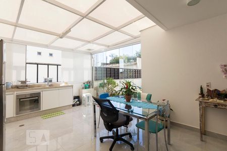 Apartamento à venda com 84m², 2 quartos e 1 vagaVaranda e cozinha