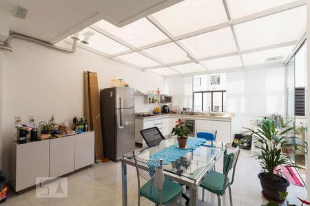 Apartamento à venda com 84m², 2 quartos e 1 vagaVaranda e cozinha