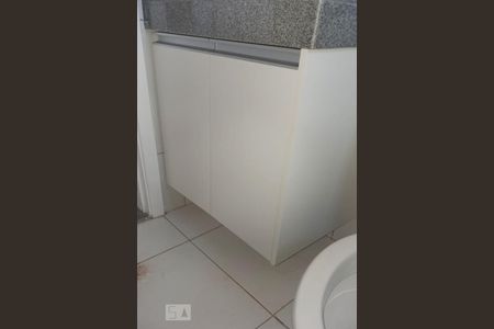 Banheiro de apartamento para alugar com 2 quartos, 46m² em Loteamento Parque São Martinho, Campinas
