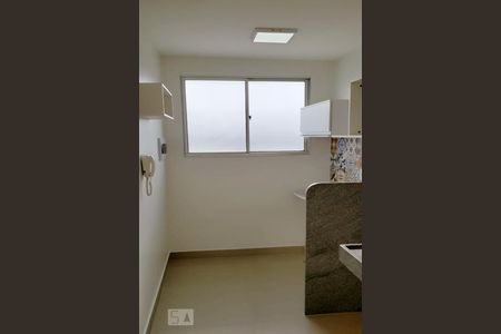 Cozinha de apartamento para alugar com 2 quartos, 46m² em Loteamento Parque São Martinho, Campinas