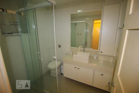 Apartamento para alugar com 42m², 1 quarto e 1 vaga Apartamento para alugar com 42m², 1 quarto e 1 vagaBanheiro Social