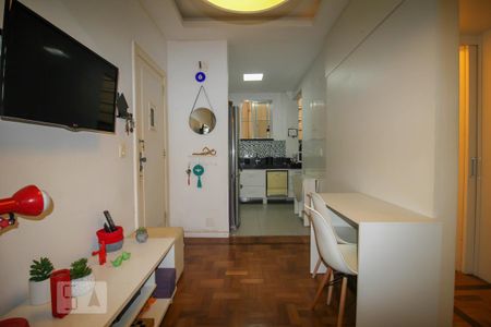 Sala de apartamento para alugar com 1 quarto, 42m² em Botafogo, Rio de Janeiro