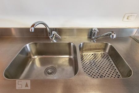 Apartamento para alugar com 170m², 3 quartos e 3 vagas Apartamento para alugar com 170m², 3 quartos e 3 vagasCozinha - pia