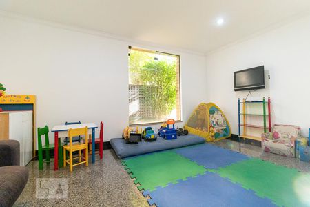 Apartamento para alugar com 170m², 3 quartos e 3 vagas Apartamento para alugar com 170m², 3 quartos e 3 vagasBrinquedoteca