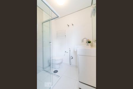 Apartamento para alugar com 170m², 3 quartos e 3 vagas Apartamento para alugar com 170m², 3 quartos e 3 vagasBanheiro da suíte 2