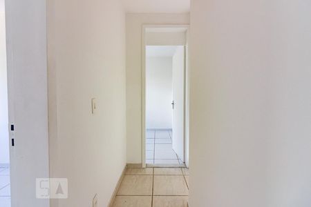 Corredor de apartamento para alugar com 2 quartos, 55m² em Jardim das Vertentes, São Paulo
