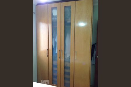 Apartamento à venda com 70m², 3 quartos e 2 vagas Apartamento à venda com 70m², 3 quartos e 2 vagasDetalhe armário