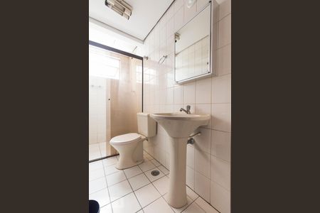Banheiro Social de apartamento à venda com 2 quartos, 62m² em Vila do Encontro, São Paulo