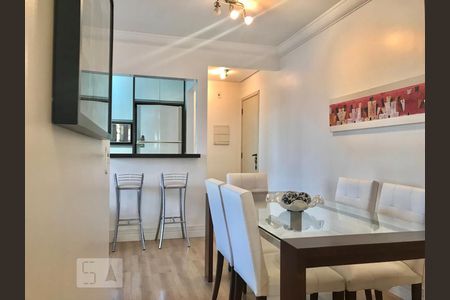 Apartamento à venda com 70m², 3 quartos e 1 vaga Apartamento à venda com 70m², 3 quartos e 1 vagaSala