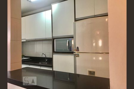Apartamento à venda com 70m², 3 quartos e 1 vaga Apartamento à venda com 70m², 3 quartos e 1 vagaCozinha