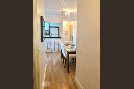 Apartamento à venda com 70m², 3 quartos e 1 vaga Apartamento à venda com 70m², 3 quartos e 1 vagaSala