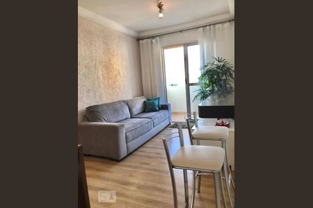 Apartamento à venda com 70m², 3 quartos e 1 vaga Apartamento à venda com 70m², 3 quartos e 1 vagaSala