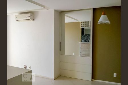 Sala de apartamento à venda com 2 quartos, 52m² em Todos Os Santos, Rio de Janeiro