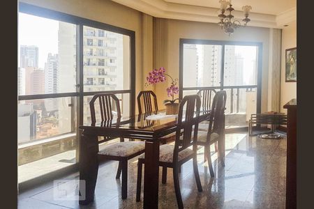 Sala  de apartamento para alugar com 4 quartos, 155m² em Vila Regente Feijó, São Paulo