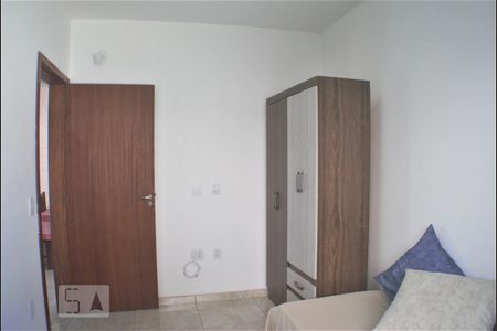 Detalhe do Quarto 02 de casa para alugar com 2 quartos, 65m² em São João do Rio Vermelho, Florianópolis