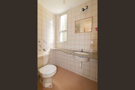 Apartamento à venda com 70m², 3 quartos e 1 vaga Apartamento à venda com 70m², 3 quartos e 1 vagaBanheiro da Suíte