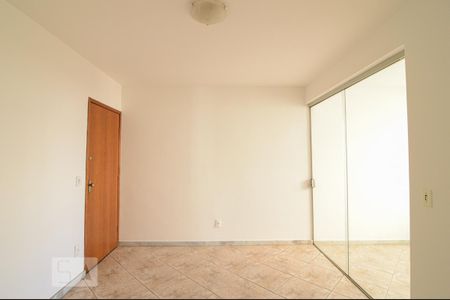 Sala de apartamento para alugar com 2 quartos, 80m² em Ouro Preto, Belo Horizonte