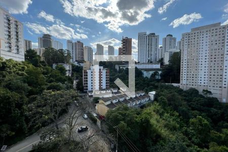 Apartamento à venda com 130m², 3 quartos e 3 vagas Apartamento à venda com 130m², 3 quartos e 3 vagasVista da Suíte 1
