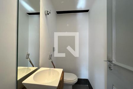 Apartamento à venda com 130m², 3 quartos e 3 vagas Apartamento à venda com 130m², 3 quartos e 3 vagasLavabo