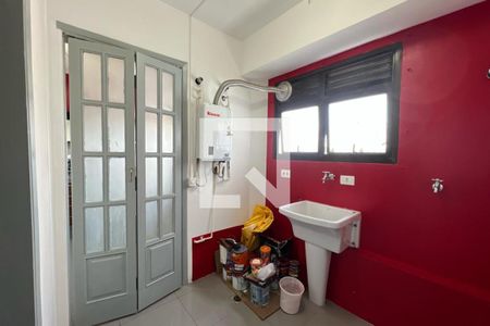 Apartamento à venda com 130m², 3 quartos e 3 vagas Apartamento à venda com 130m², 3 quartos e 3 vagasÁrea de Serviço