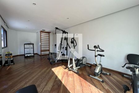 Apartamento à venda com 130m², 3 quartos e 3 vagas Apartamento à venda com 130m², 3 quartos e 3 vagasÁrea comum - Academia