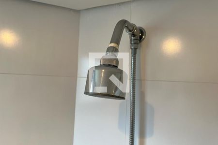 Apartamento à venda com 130m², 3 quartos e 3 vagas Apartamento à venda com 130m², 3 quartos e 3 vagasChuveiro