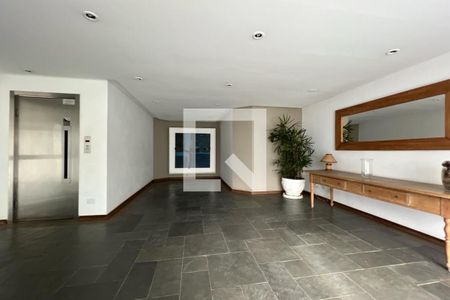 Apartamento à venda com 130m², 3 quartos e 3 vagas Apartamento à venda com 130m², 3 quartos e 3 vagasHall Social