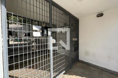 Apartamento à venda com 130m², 3 quartos e 3 vagas Apartamento à venda com 130m², 3 quartos e 3 vagasEntrada