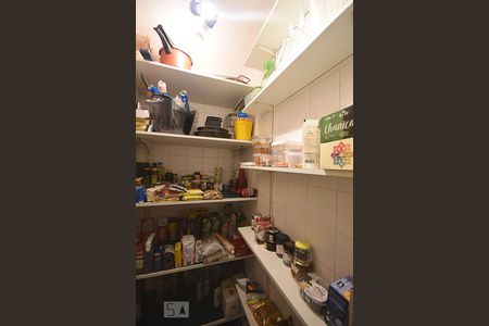 Apartamento à venda com 400m², 4 quartos e 6 vagasDespensa