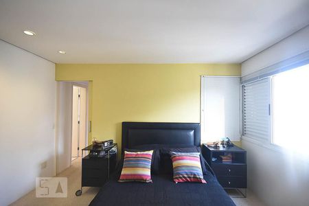 Apartamento à venda com 400m², 4 quartos e 6 vagasSuíte 3