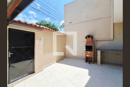 Quintal de casa para alugar com 2 quartos, 130m² em Água Fria, São Paulo