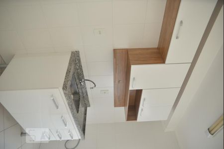 Cozinha de apartamento para alugar com 2 quartos, 56m² em Vila Caraguatá, São Paulo