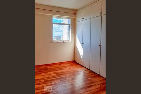 Apartamento à venda com 240m², 3 quartos e 2 vagasQuarto