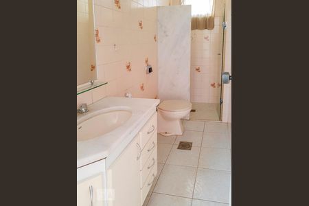 Apartamento à venda com 240m², 3 quartos e 2 vagasBanheiro