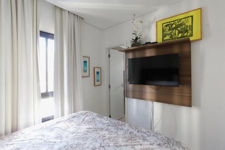 Suíte 1 de apartamento à venda com 2 quartos, 50m² em Saúde, São Paulo