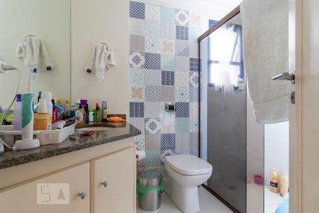 Banheiro Suíte de apartamento para alugar com 3 quartos, 96m² em Sumarezinho, São Paulo