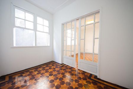 Sala de apartamento para alugar com 2 quartos, 76m² em Navegantes, Porto Alegre