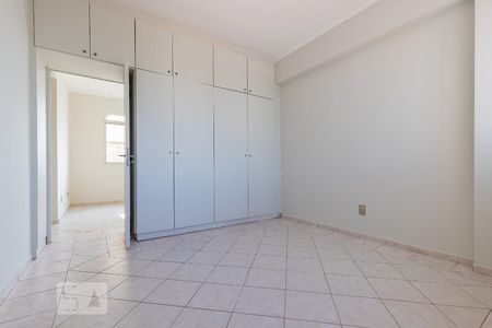 Quarto da suíte de kitnet/studio para alugar com 1 quarto, 48m² em Botafogo, Campinas
